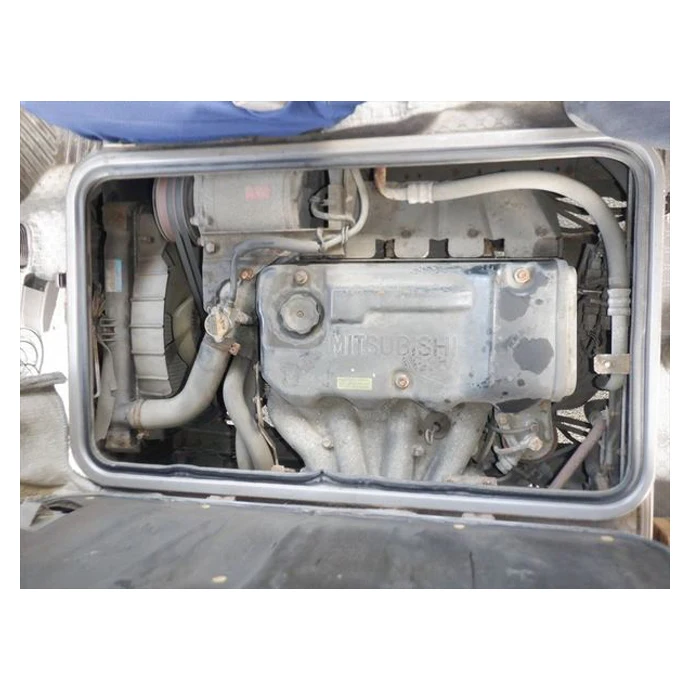 Japanese used mini bus with delicate and beautiful appearance