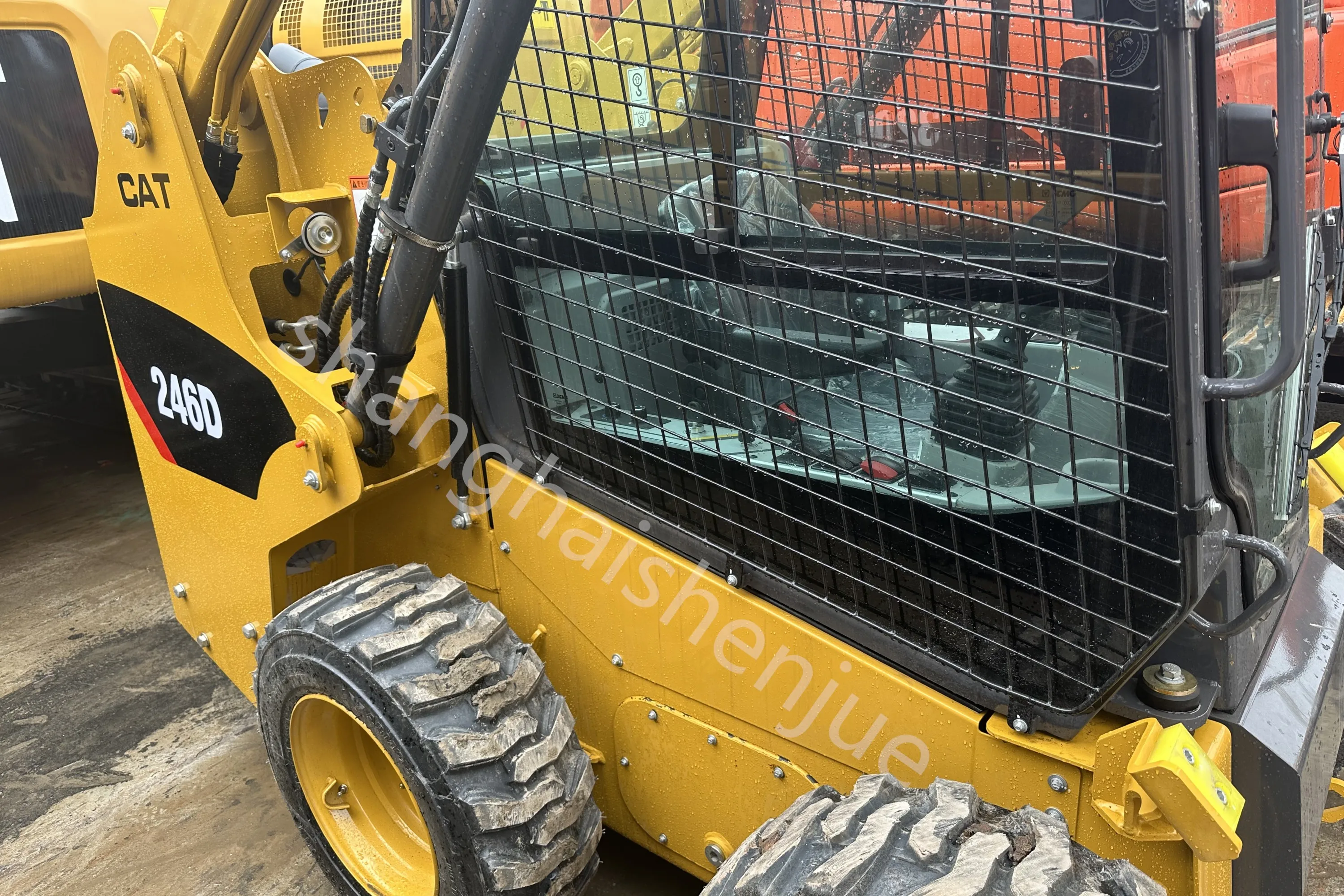 Фронтальный погрузчик