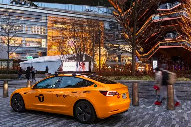 taxi led screen.jpg