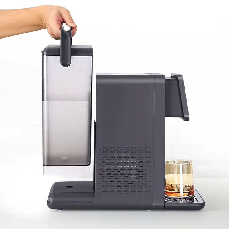 New Design Intelligent Hot And Cold Water Dispenser Portable Household 4.5L Desktop Water dispenser with ice maker