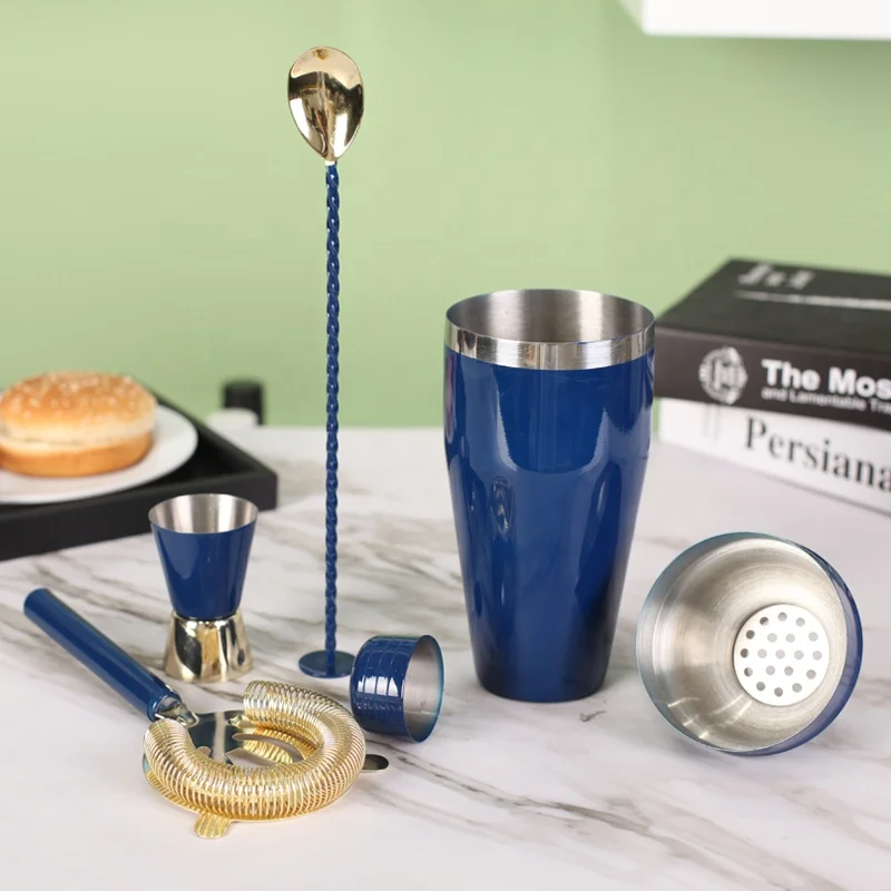 
High Quality Luxury 4pcs Stainless Steel Spray Paint Gold Plated Bar Shaker Set 
