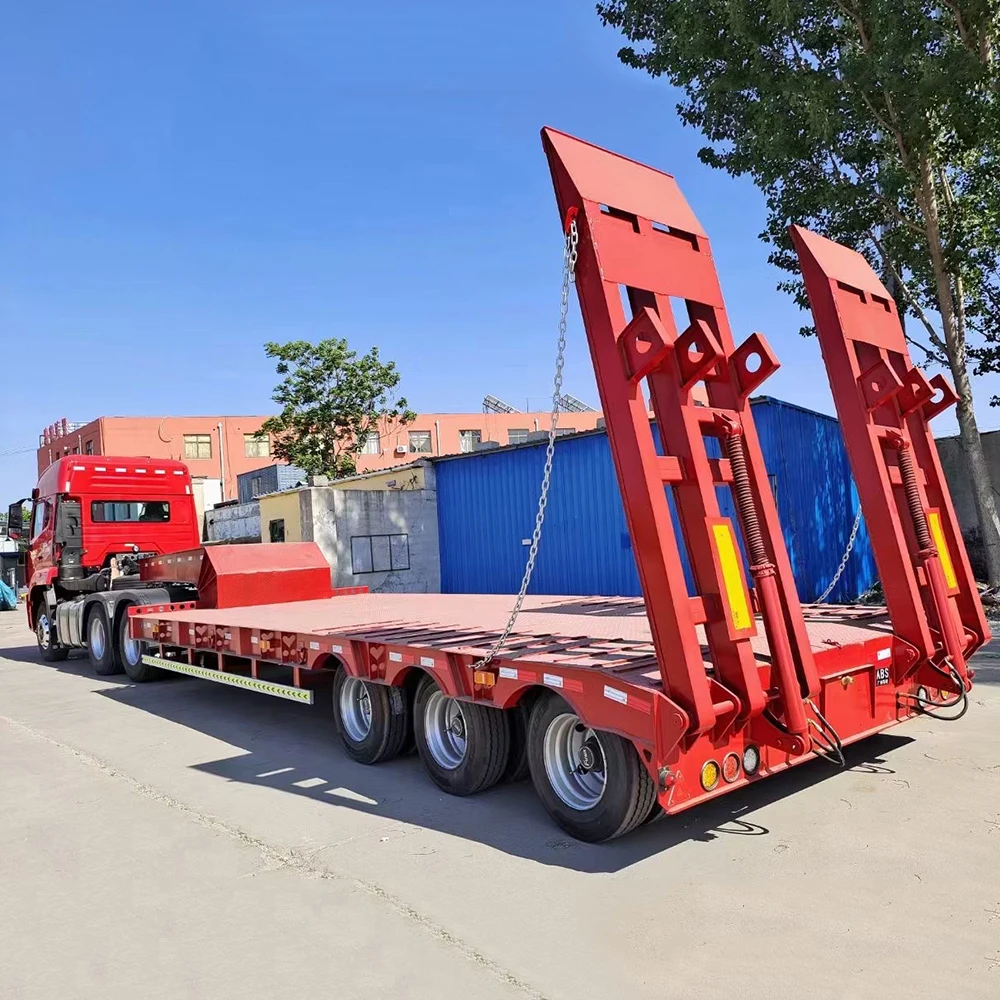 40 60 100 Ton Heavy Duty 3 Axle 4 Axle Low Flatbed Loader Deck Lowboy Trailers Lowbed Semi Trailer with Ramps