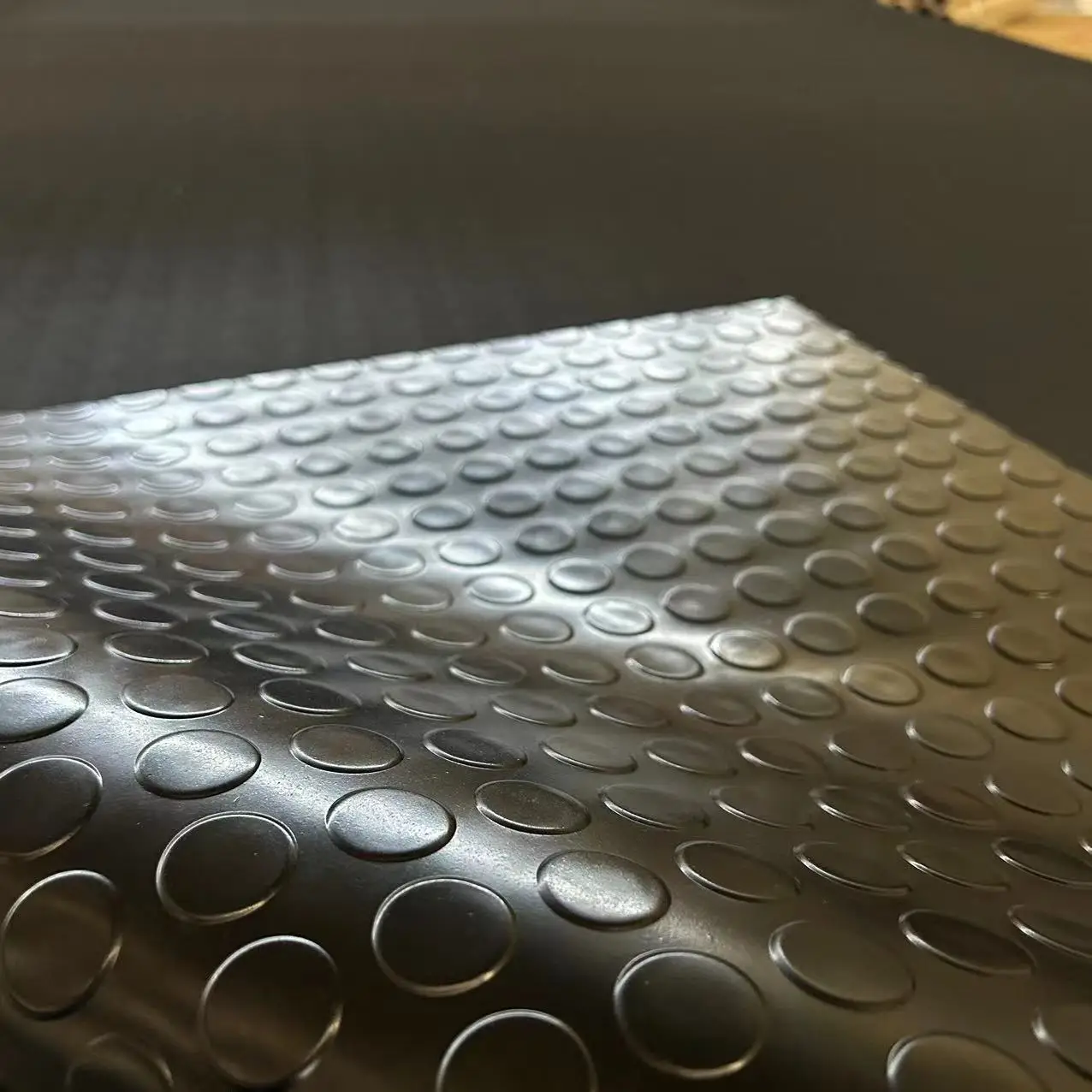 Button coin round coin-grip rubber flooring rolling mat Flooring Matting Rolls sbr rubber mat