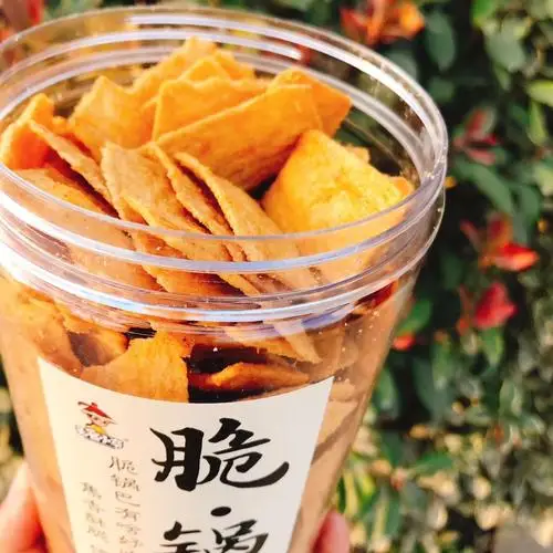 Crispy pot with nobody 210g Chinese snacks Puffed food