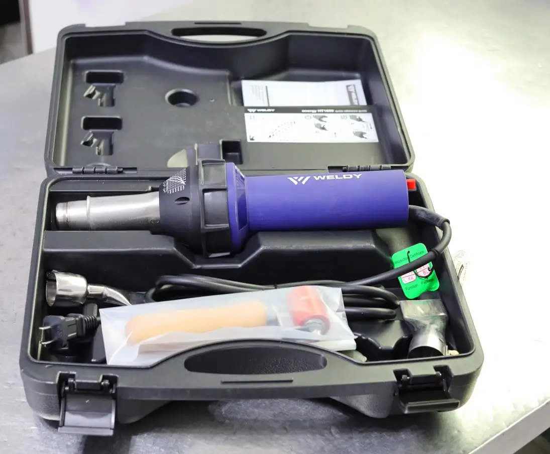 low cost HT1600D Weldy Hot air Gun with digital display overlap kit gun 1.6 KW hand welding extruder