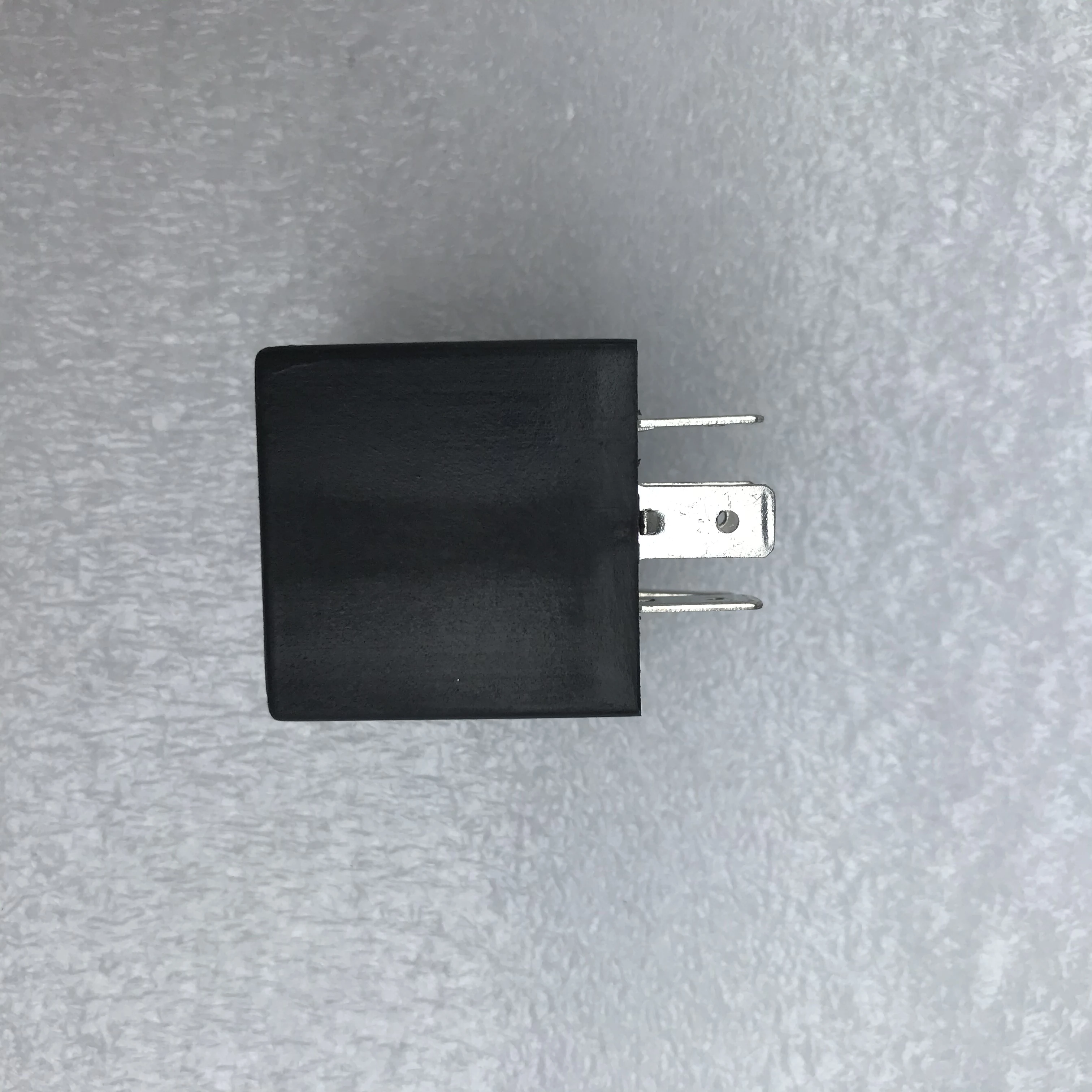 High Quality  Relay GLQ500 for  Bus parts