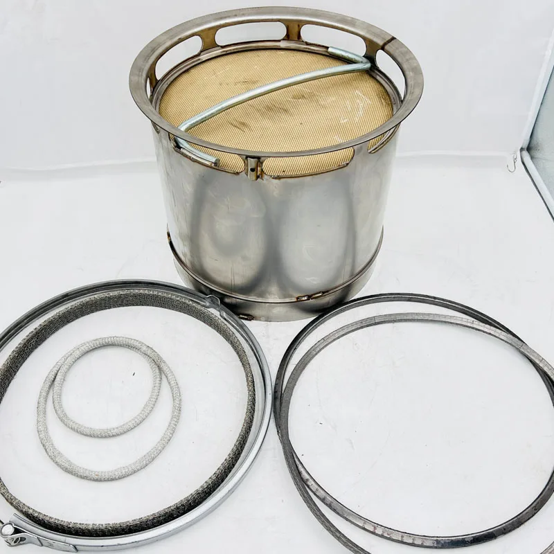 Truck Engine Assembly  of Diesel Particulate Filter DPF Universal Catalyst Catalytic Converter DOC SCR DPF
