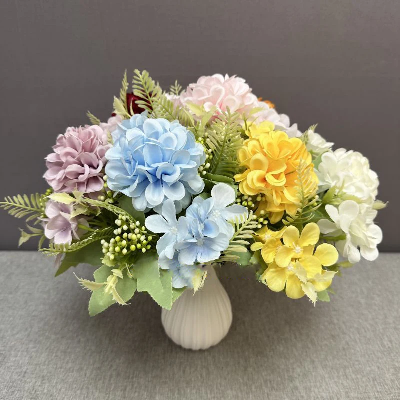 Artificial bunch of artificial flowers sun lotus and butterfly ball flowers for European-style home decoration