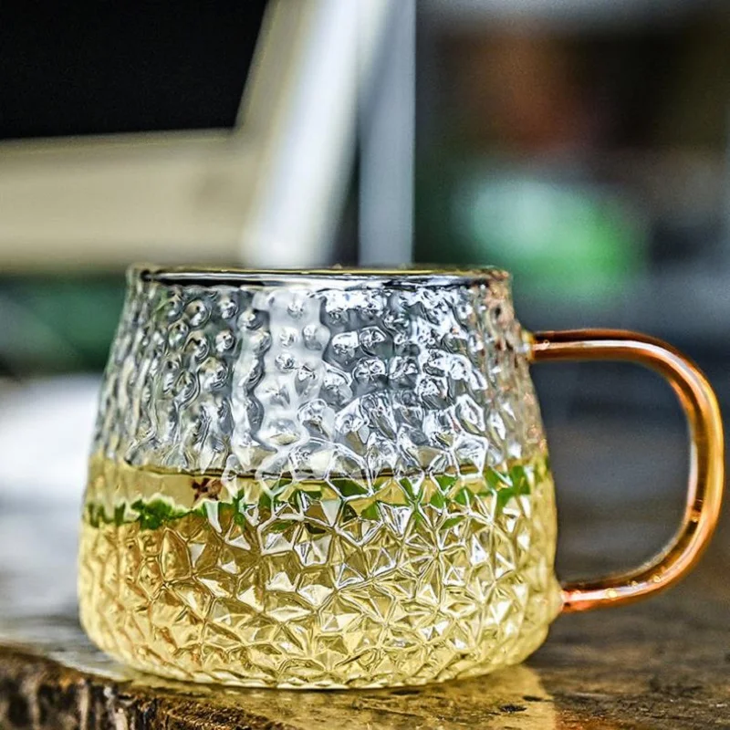 
15oz High Borosilicate Glass Cup With Gold Handle Hand blown Hammer Grain glass Mug 