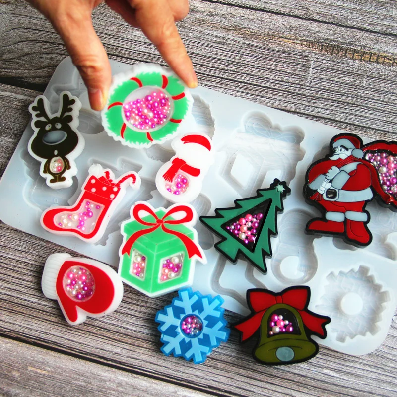 W029 Christmas Quicksand Keychain Mold Christmas Gift Pendant Resin Silicone Mold