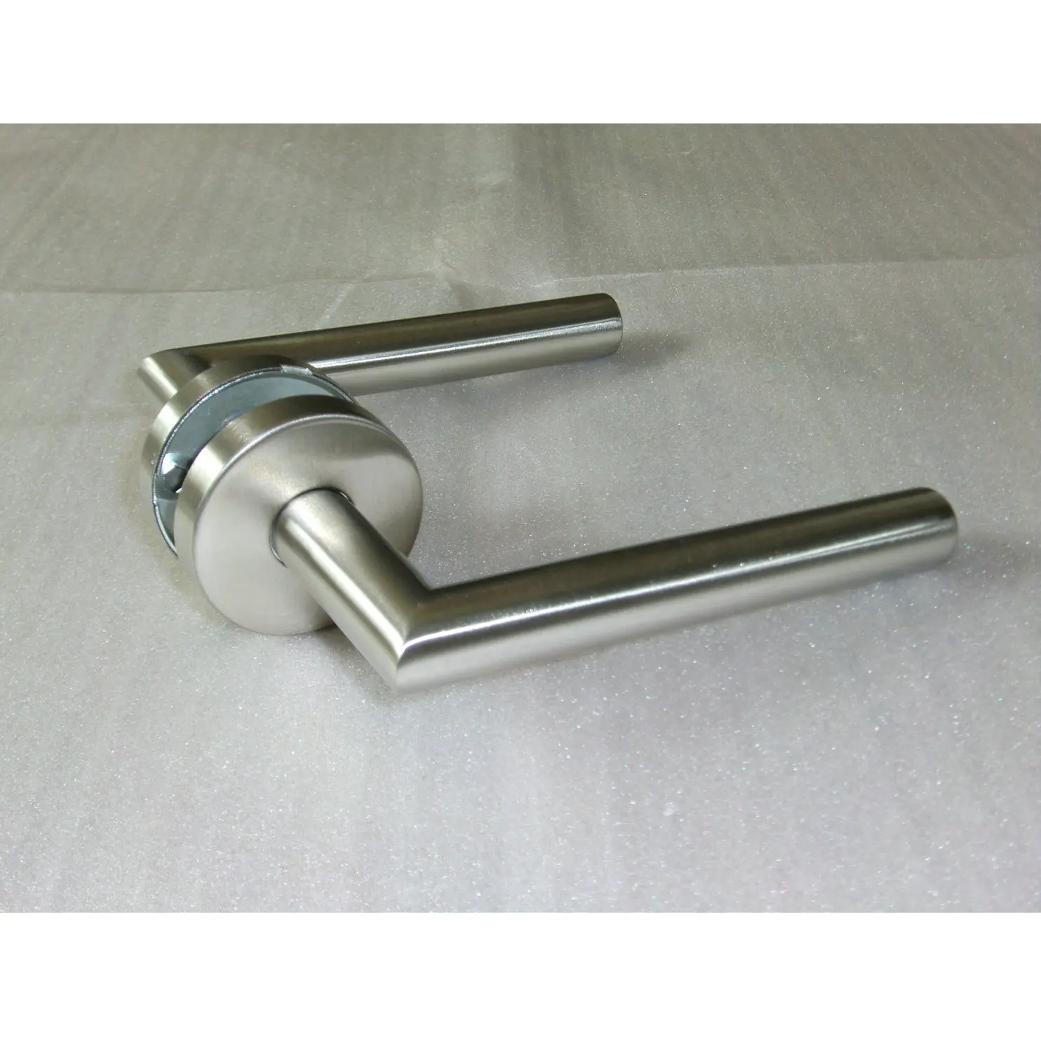 
Popular stainless steel door lever handle with plate 