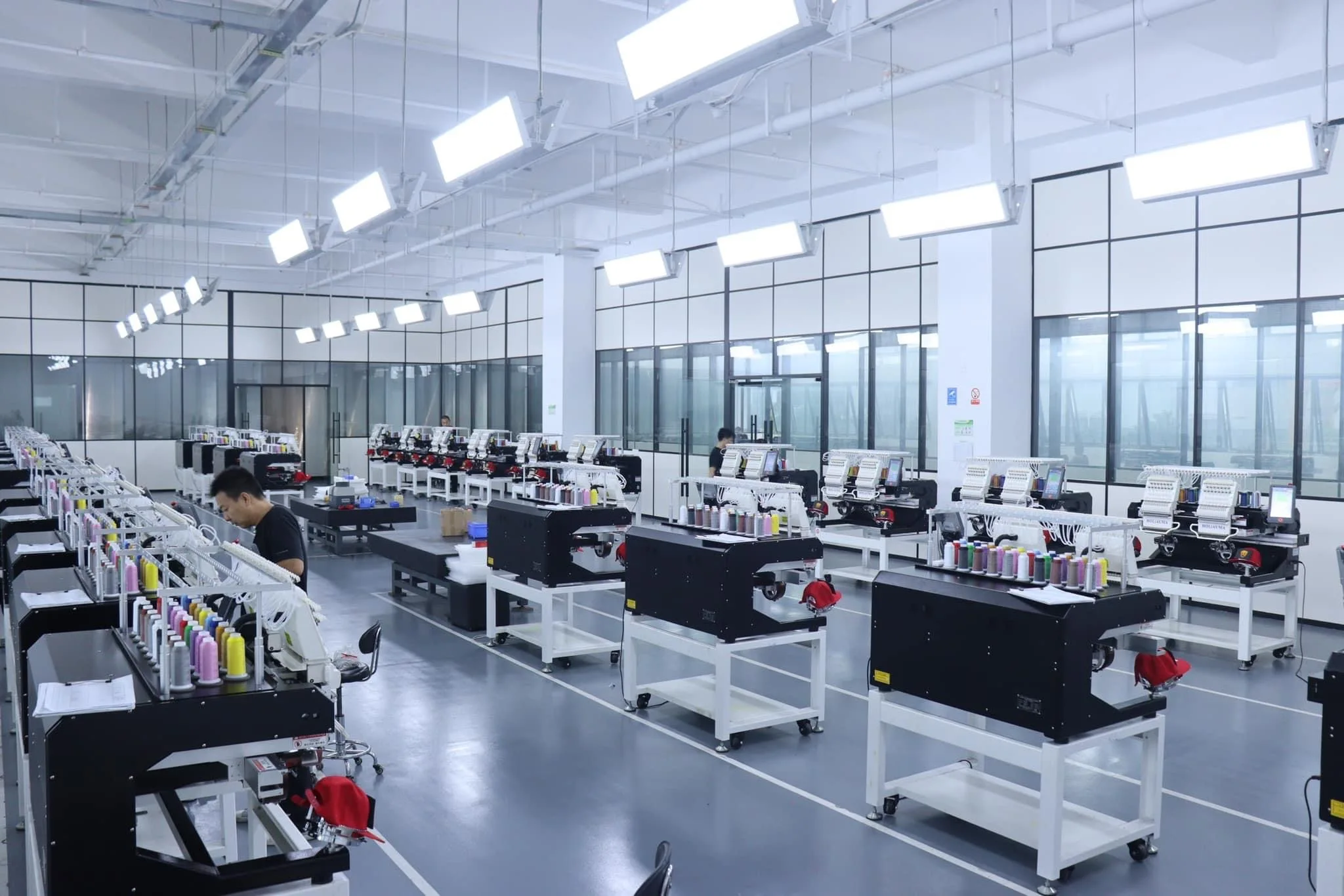 Cheap 2 head embroidery machine prices best 400*500mm cheap hat t-shirt flat 3D sequin lace embroidery machine for sale