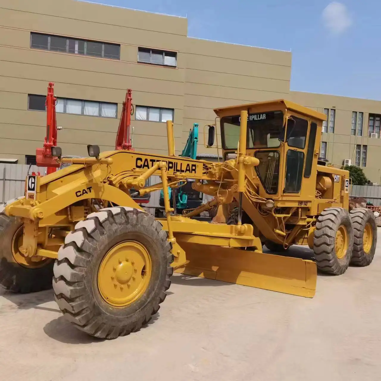 Low price tractor grader CAT 140G 140H 140K heavy equipment graders necessary for construction
