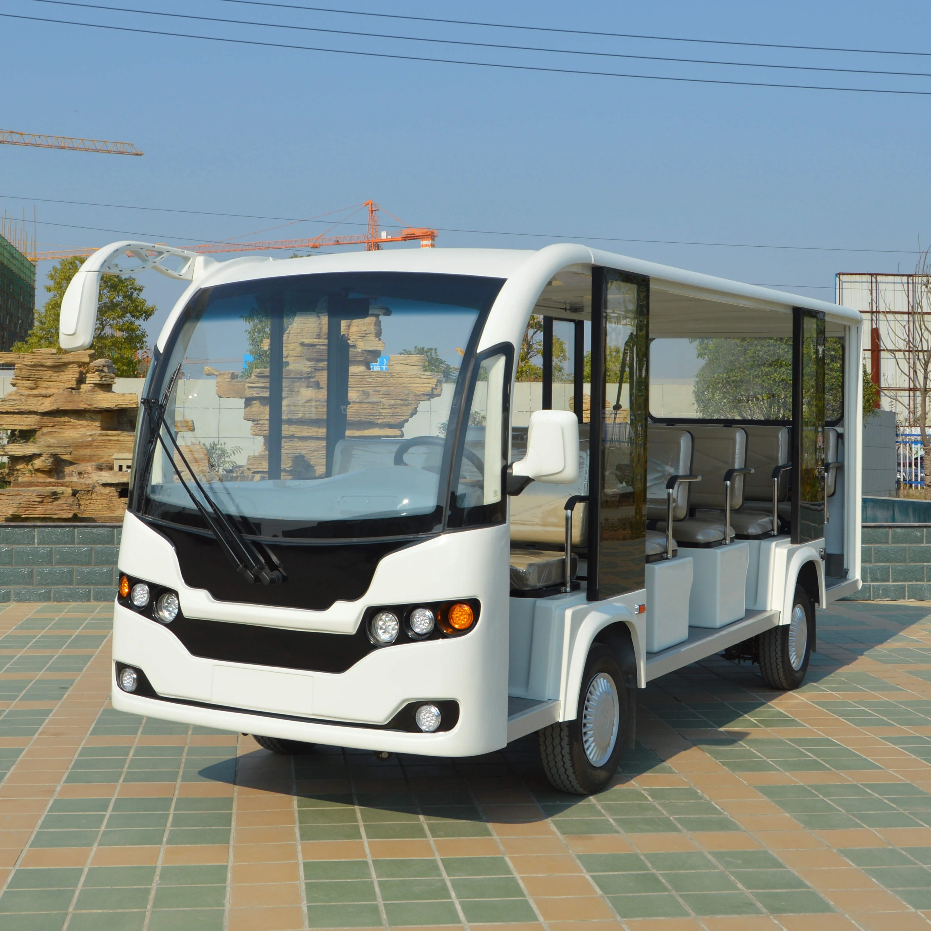 
14 Seats Small Electric Sightseeing Passenger Car Mini Electric Bus 