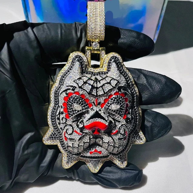 Carton 18 K Real Gold Filled Jewelry Pattern VVS D Color Moissanite Pendant For Artist And Rapper