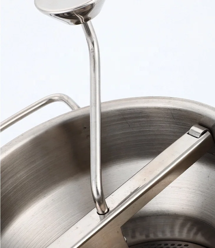 Stainless Steel Food Mill with Handle Rotary Food Mill with 3 Interchangeable Disks Making Puree or Soups of Vegetables kitchen