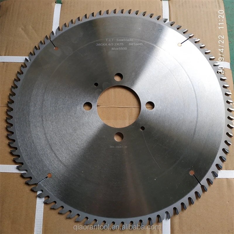 Customized  Hard Alloy Woodworking Machinery Parts Saw Blade for Wood Cutting
