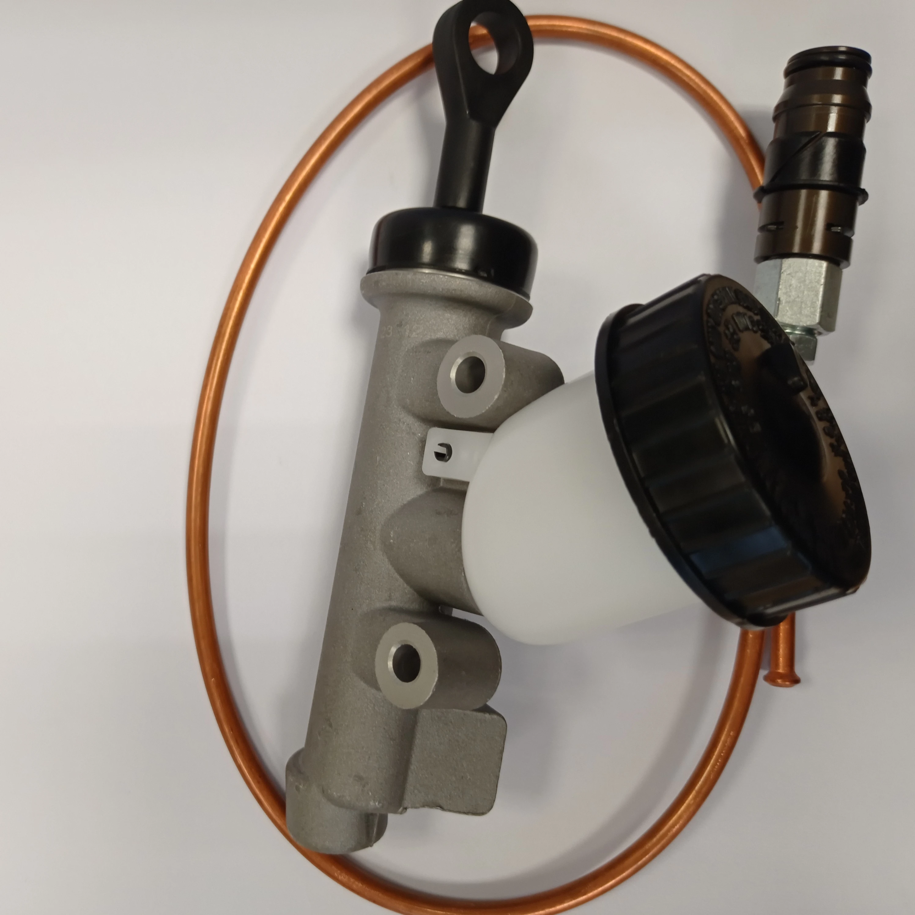 GDST CLUTCH MASTER  CYLINDER STC000110 in stock ready to ship
