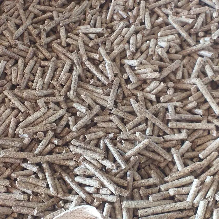 Высокая тепловая древесная пеллетка в наличии из Вьетнама