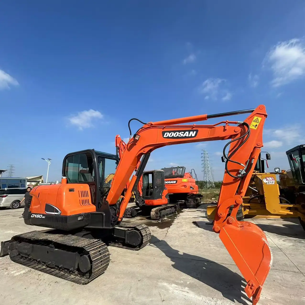 Top Quality Used Doosan DX60 Excavator with low Price used Doosan DX 60 Hydraulic Crawler Digger for Home Use cheap for sale