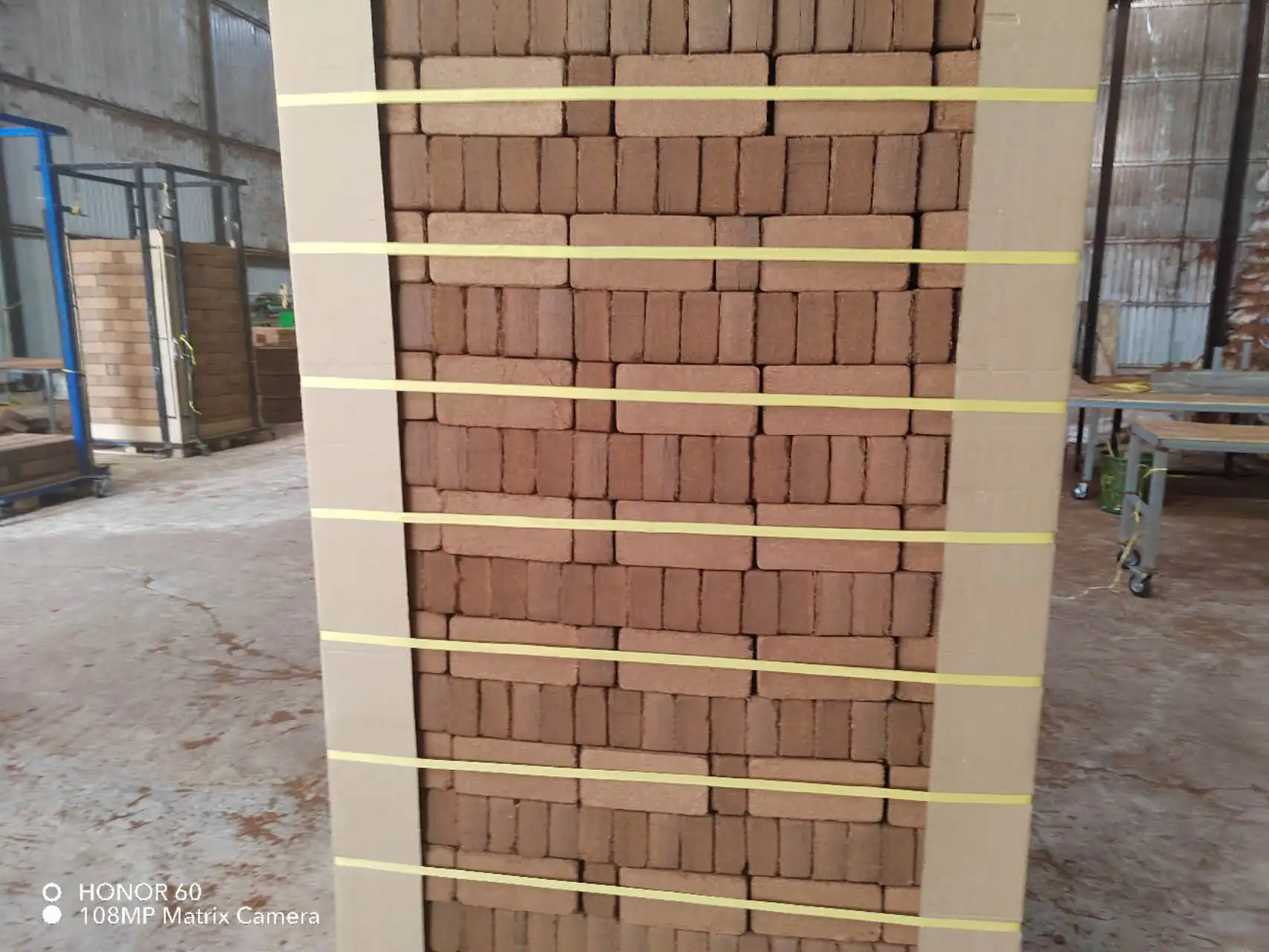 Заводская цена высокое качество Кокосовая коса торф 650 г сделано в Шри-Ланке шелуха чипсы