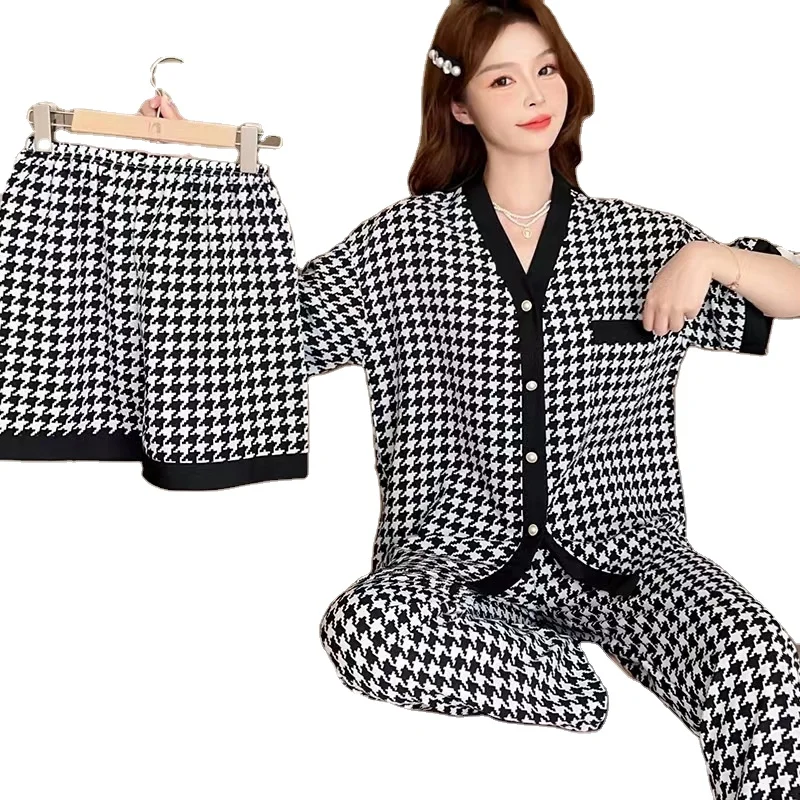 Explosive factory direct sales ice silk fabric pajamas women short-sleeved three-piece net red summer sweet loose home wear