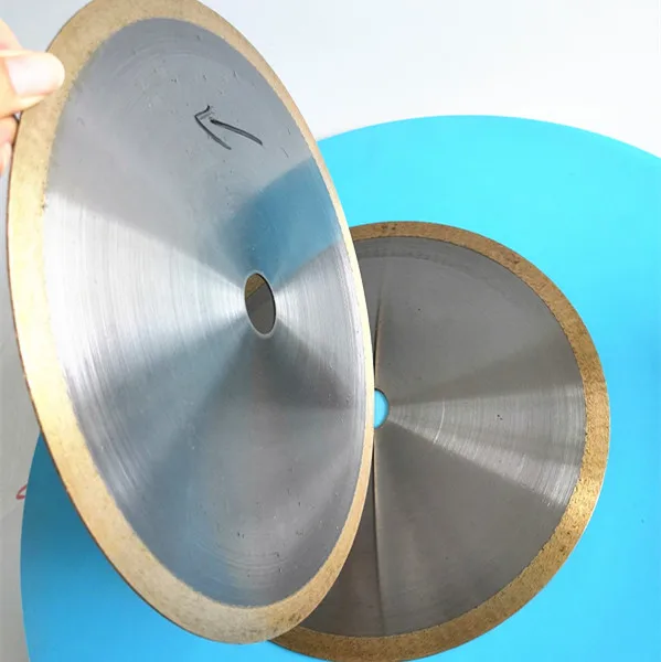 Sintered diamond saw blade for cobalt sintered stone