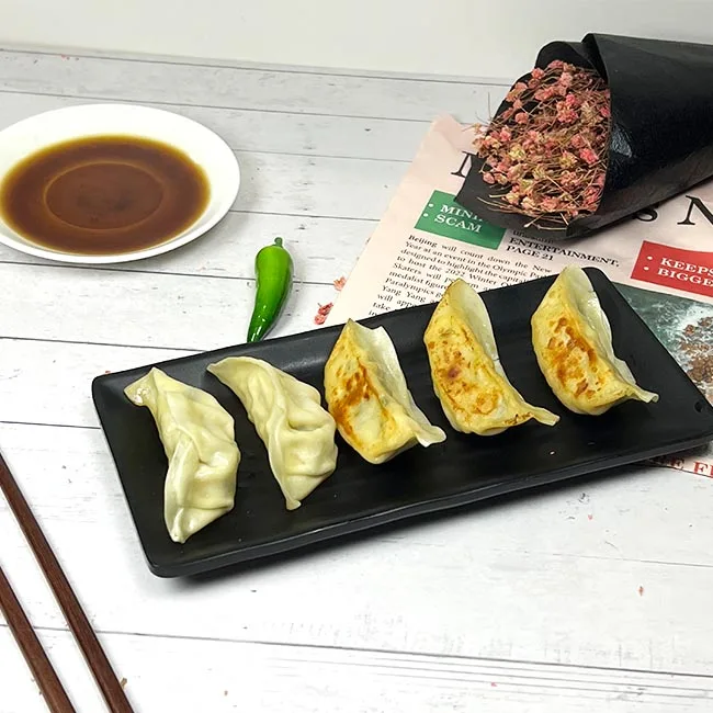 Fried Chicken dumpling Cooked Flour Vegetable Jiaozi Dumpling  Gyoza Pasta Fast Food