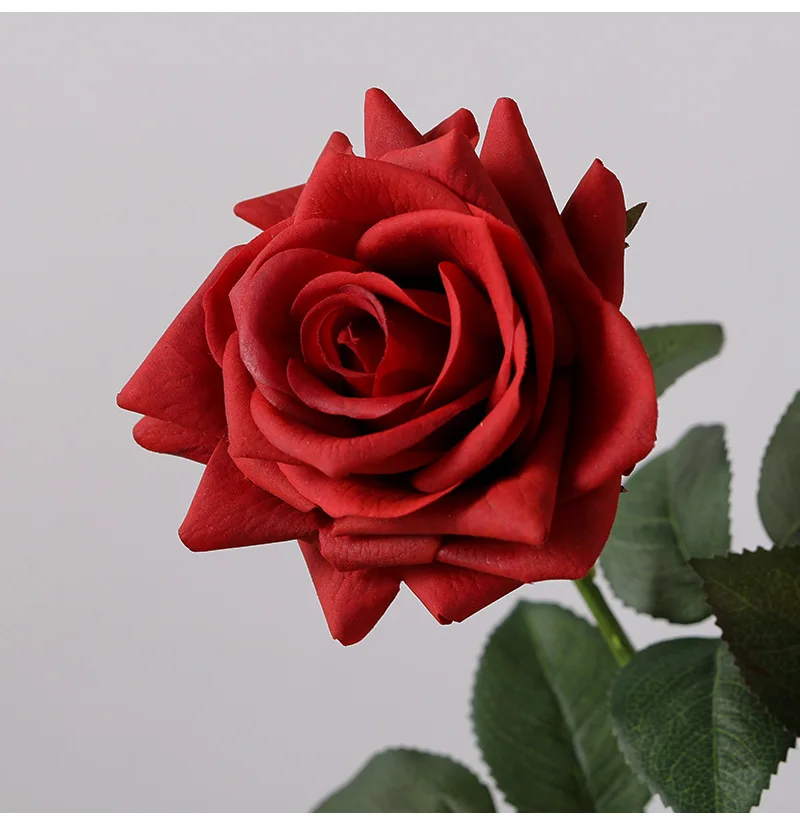 Wholesale Artificial Red Silk Roses Single Roses Flowers for Home Wedding Christmas & Graduation Decoration Parties