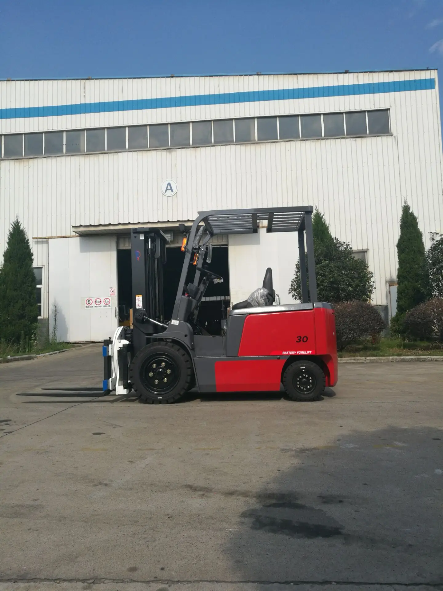  Электрический вилочный погрузчик FB40 4000 кг 4