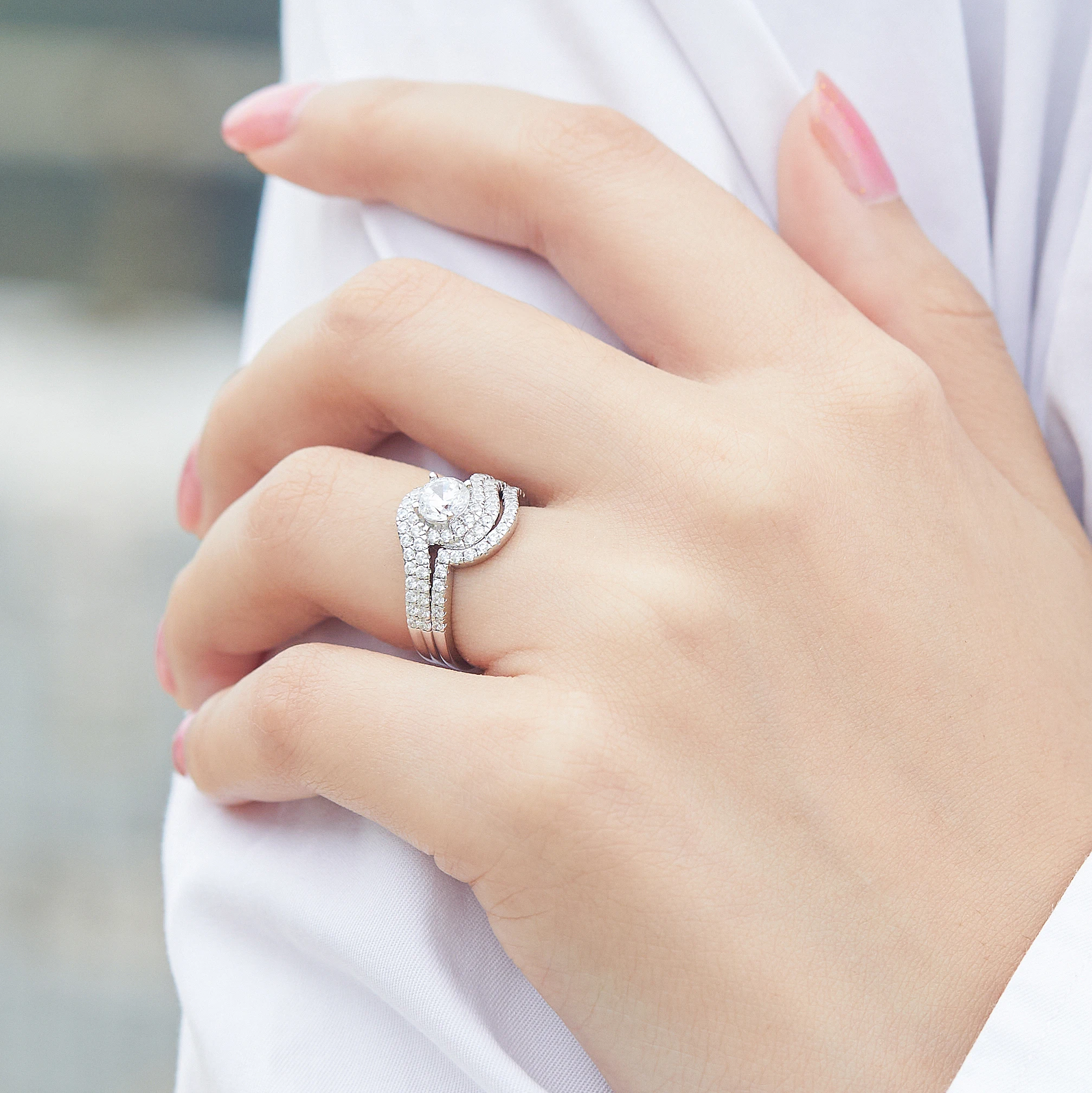 18K White Gold Austrian Crystal Diamond  Engagement Infinity Ring 925 Sterling Silver Plated Cut Diamond Wedding Rings for Women