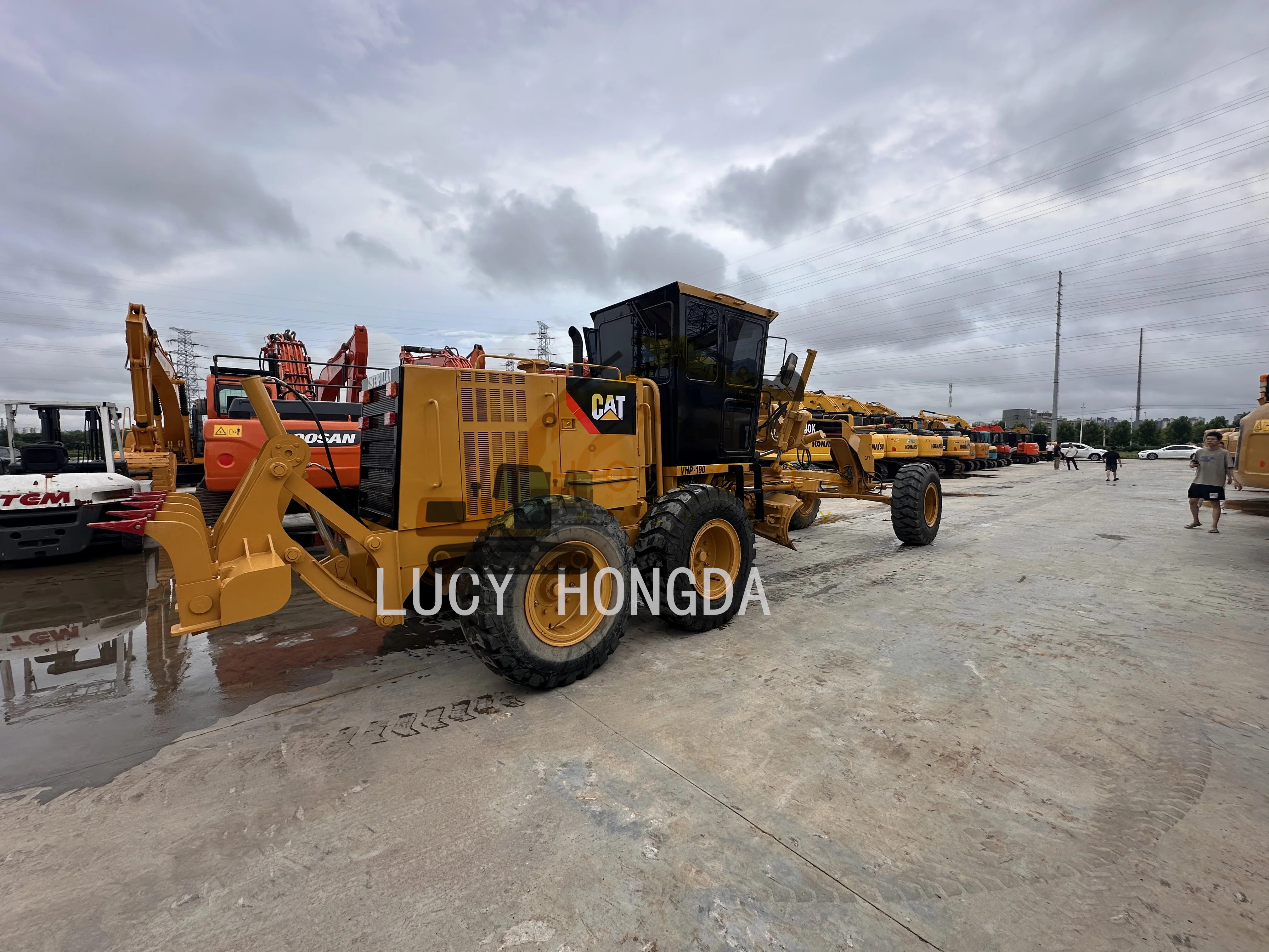 Japan-Made Caterpillar CAT 140K Motor Grader Used Construction Equipment Discounted Price Focused Core Engine Pump Components