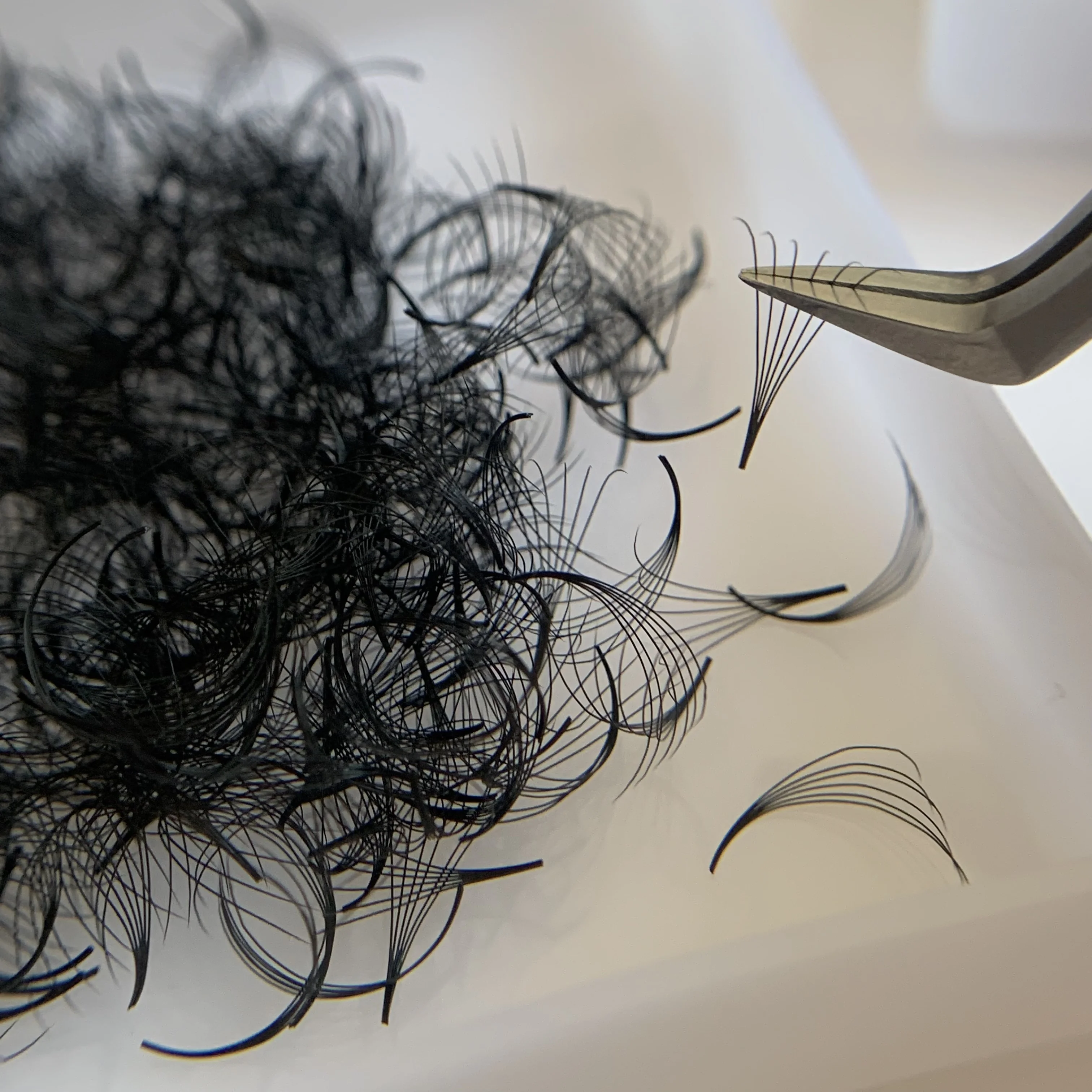 Handmade Loose Promade Lash Fans 3D 4D 5D 6D 7D 8D 9D 10D 12D 14D 16D Premade loose Fans mega volume lashes extensions