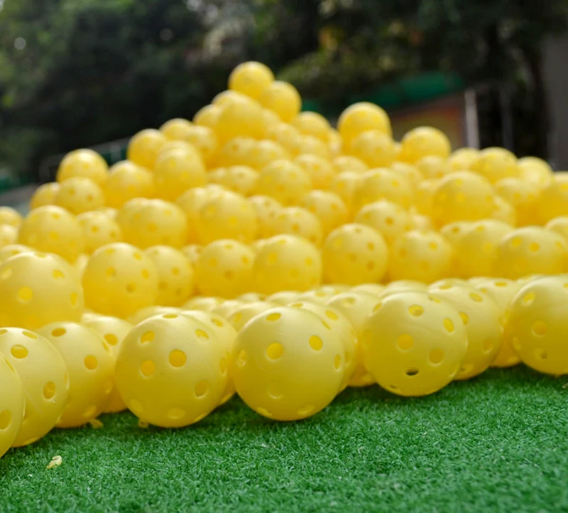 PGM Q009 light golf balls plastic hollow golf hollow ball plastic practice golf balls with holes