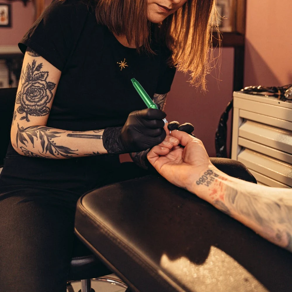 2022 Новый Lauched ручной Poke-ручка для нанесения татуировок металлический комплект с 8 видов цветов чернила начинающих