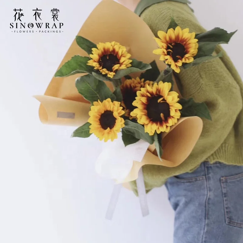 SINOWRAP  Simple classic waterproof kraft paper roll  flower bouquet wrapping Kraft paper