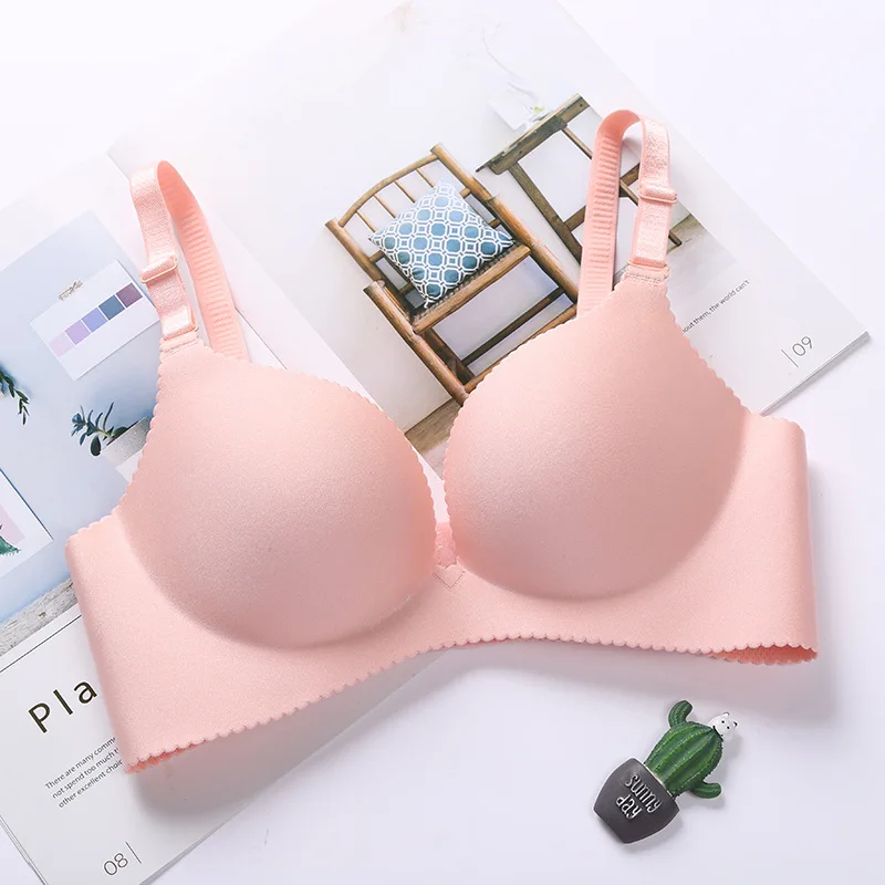 One piece seamless maid bra