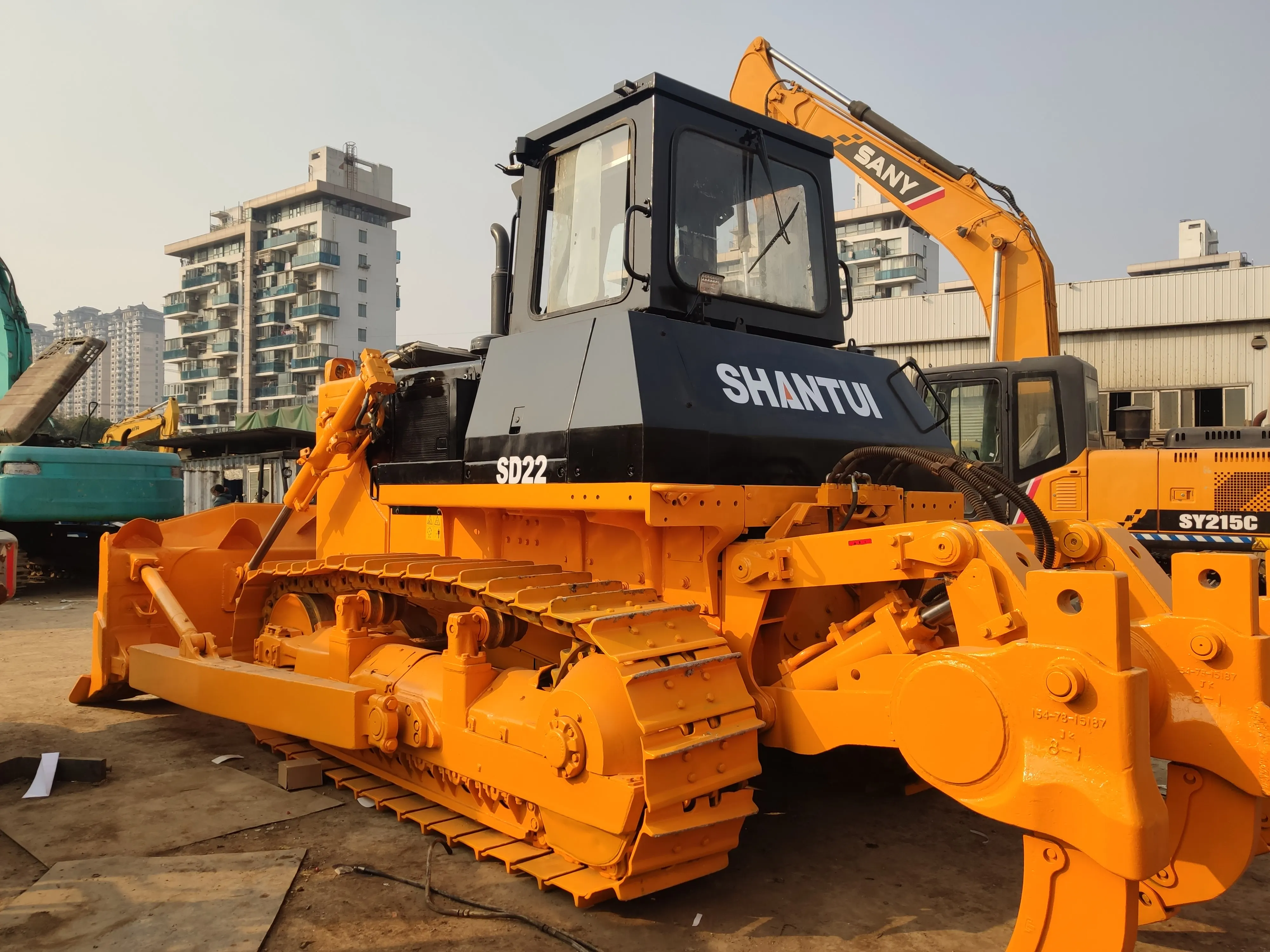 Бульдозер Shantui SD16 SD22 SD32 SD42 SD52 SD90 по конкурентоспособной цене