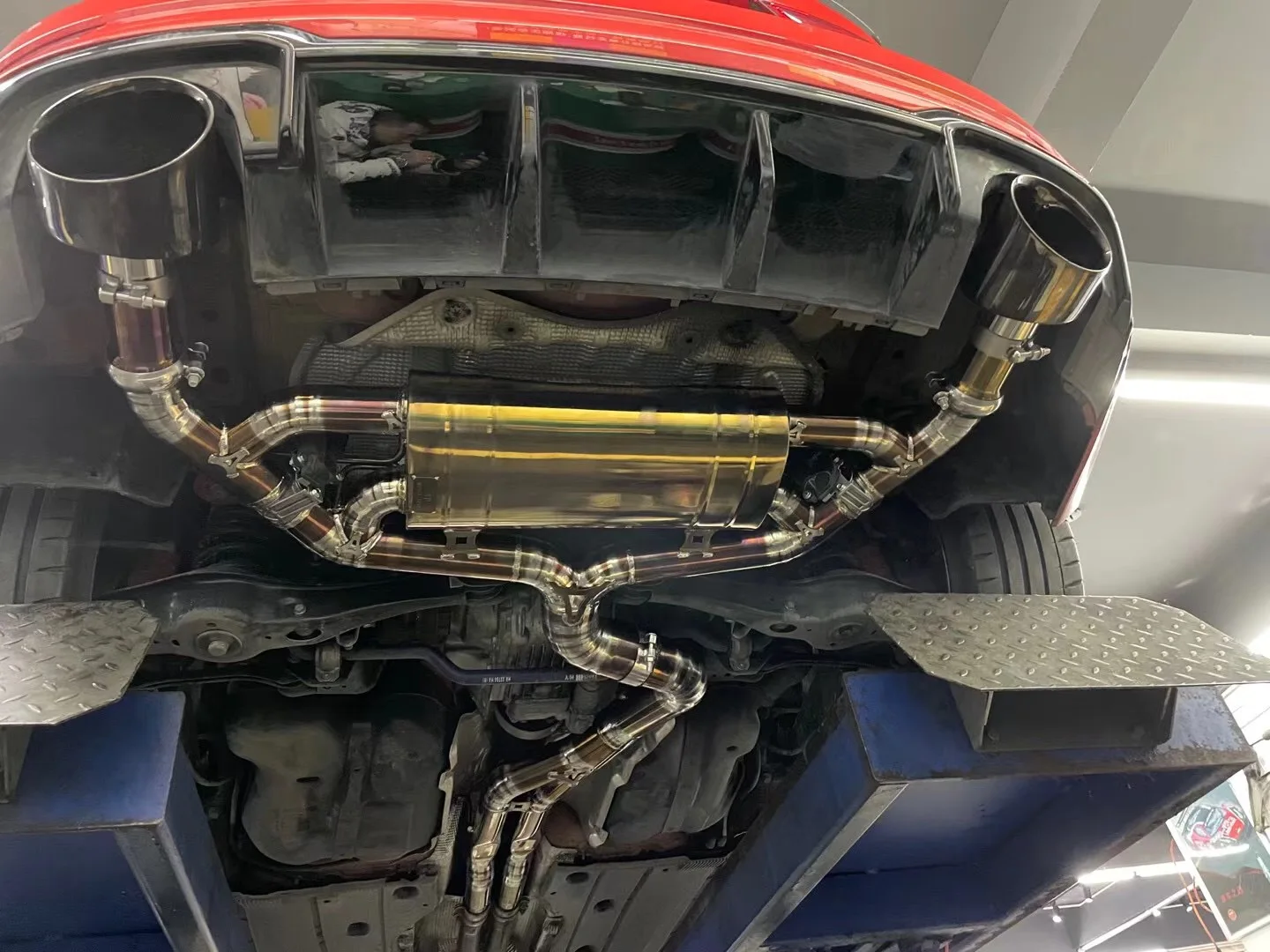  Customized Golden Version Cat-Back Valvetronic Titanium Exhaust System For Audi