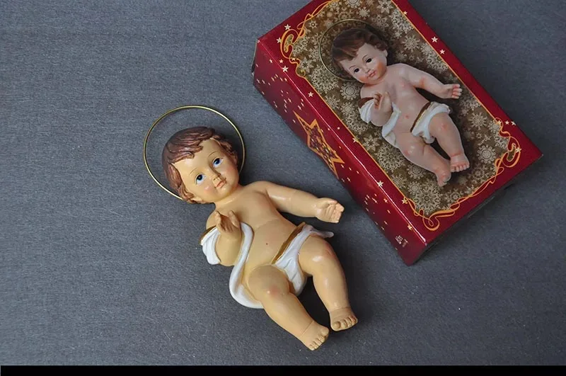 Religious Resin crafts Virgin mother and Christ Child figures baby jesus
