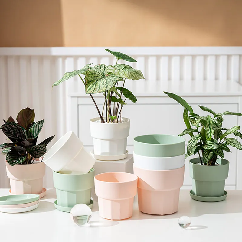 RUIPU (YQ--L) Small Desktop Three color modern plastic flower pots with breathable drainage suitable for gardens