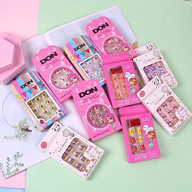 2022 whosale adhesive press on  Nail Art Kids Cute Patch Finished Nail Art Products full cover Fashion false Nails 12pcs in box