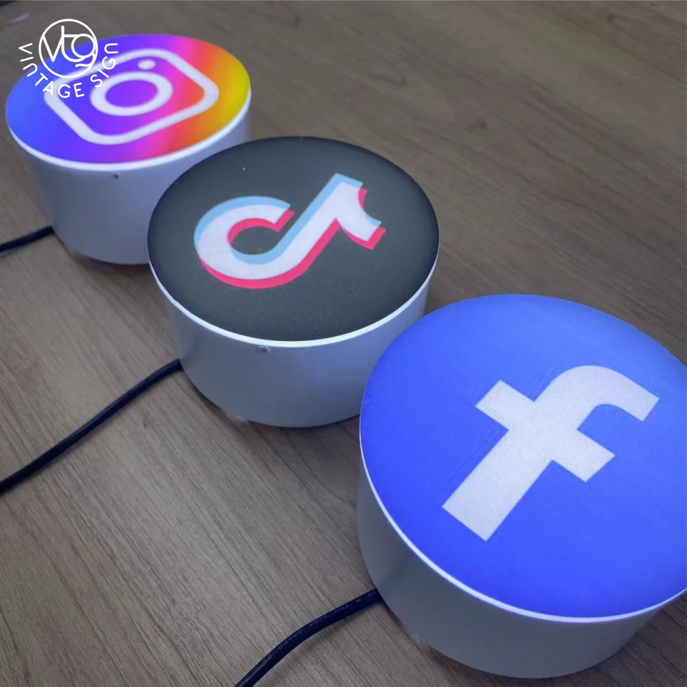 Professional Factory Led Acrylic Signboard Exterior Light Box Illuminated Sign  With Wholesale Price