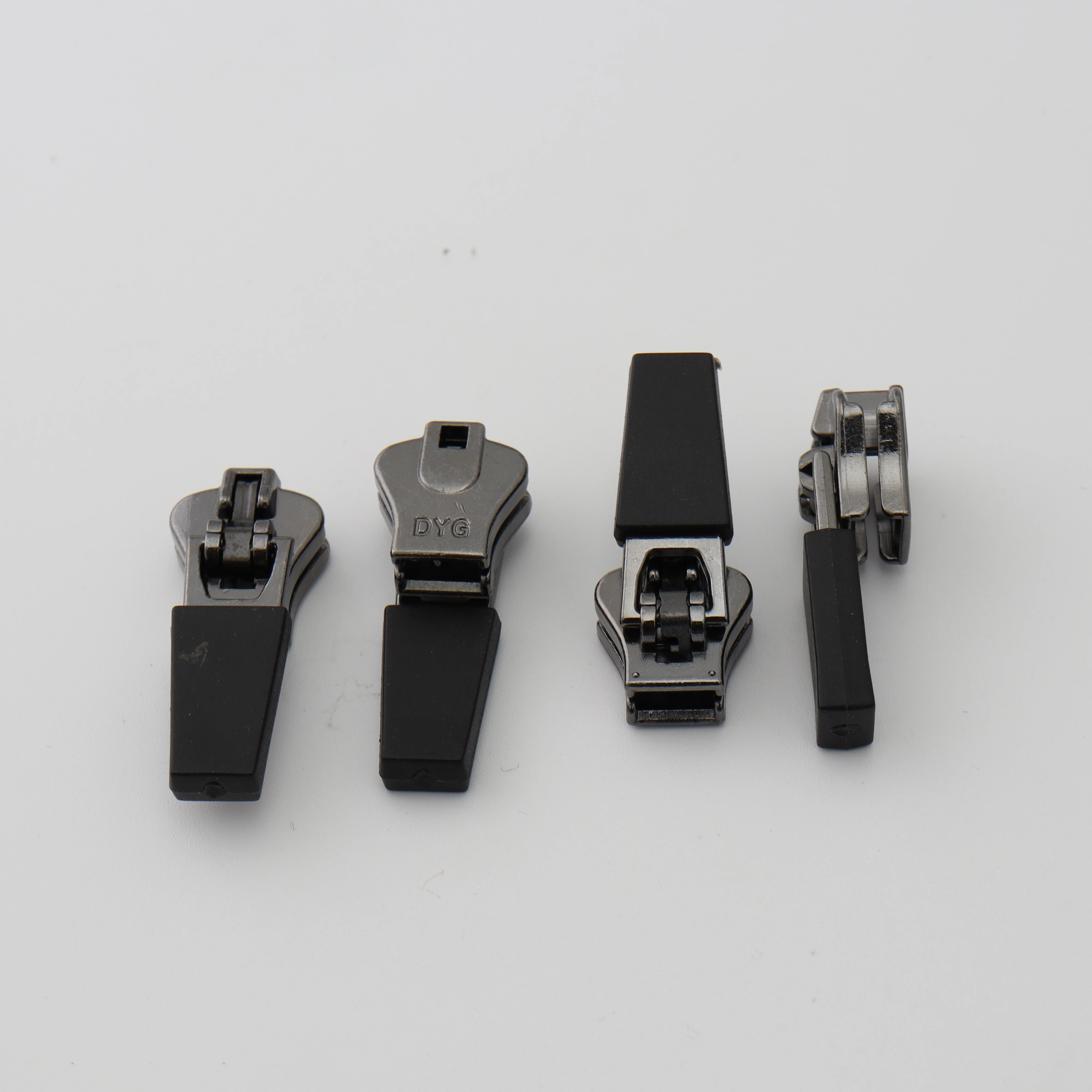 Hot sales plastic Slider Zipper 5YG Zipper Head  Pvc zip pull Zipper pull head