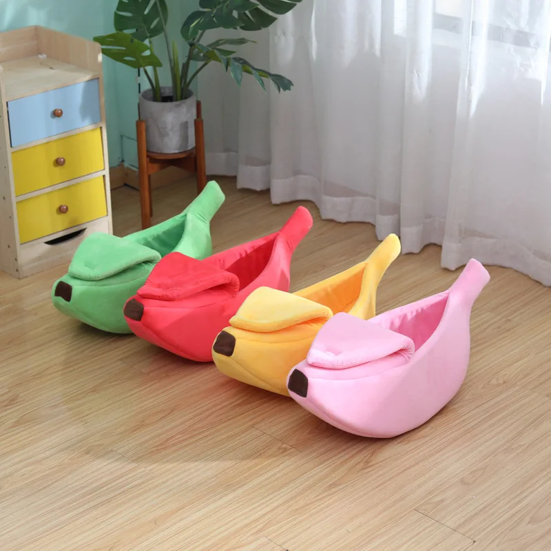 Wholesale Creative Cat Bed Pet Winter Warm Sleeping Bag Small Pet Cat Dog Sofa Bed Banana Shape Pet Nest