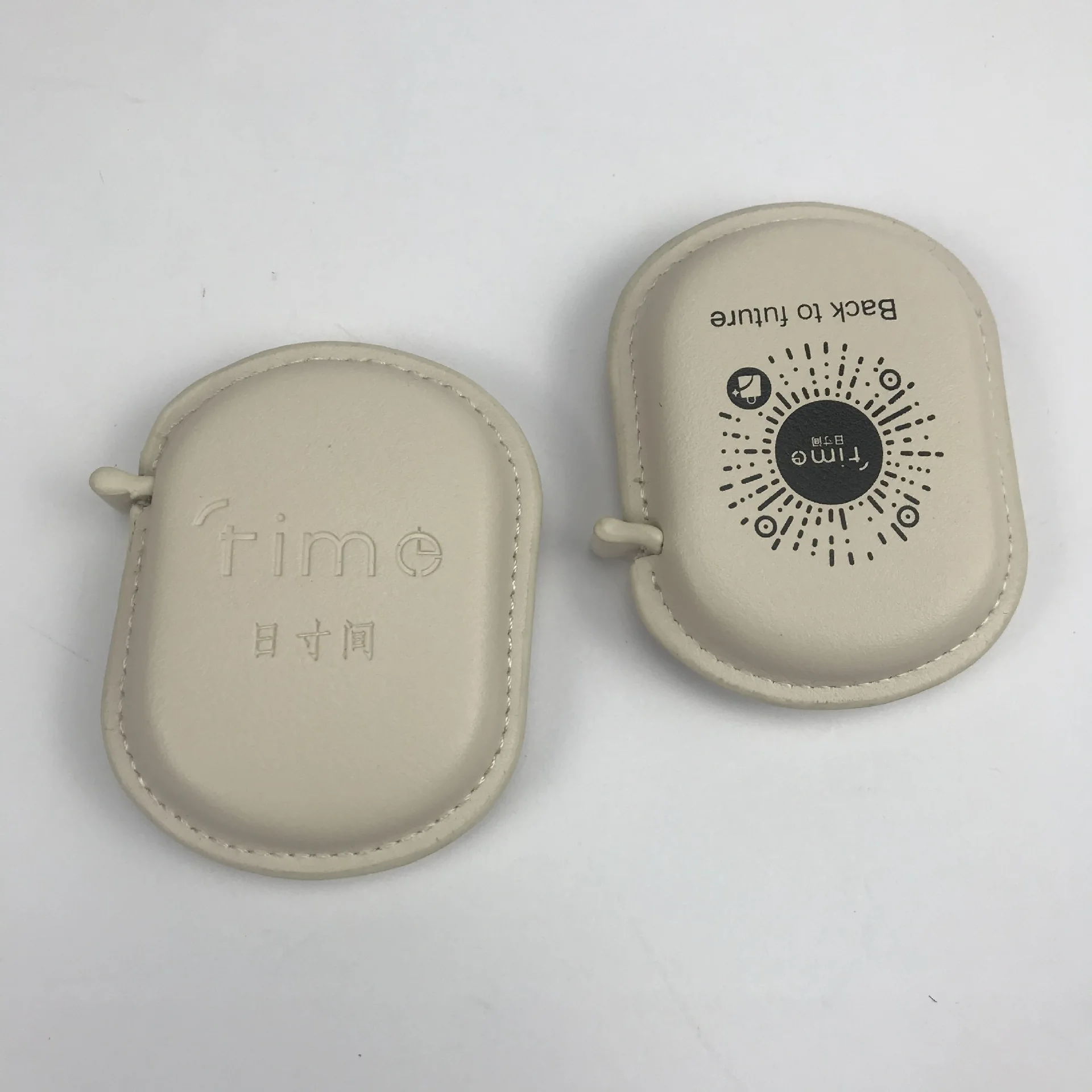 Custom white black brown leather cover oval shape measuring tape 1.5 Meter with handing loop