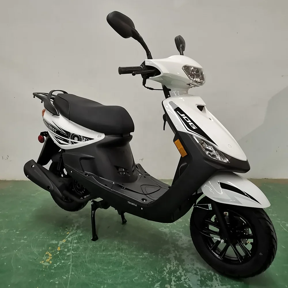 Max Speed 85km/h QG China Factory 150cc Gas Motor Adult Scooter Motorcycle with EPA Certificate