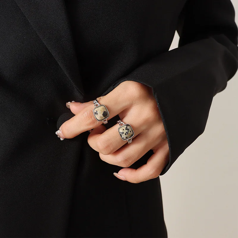 Hot Selling Personality Vintage Natural Stone Tiger Eye Stone Inlaid Geometric Open Rings High Quality Jewelry For  Women