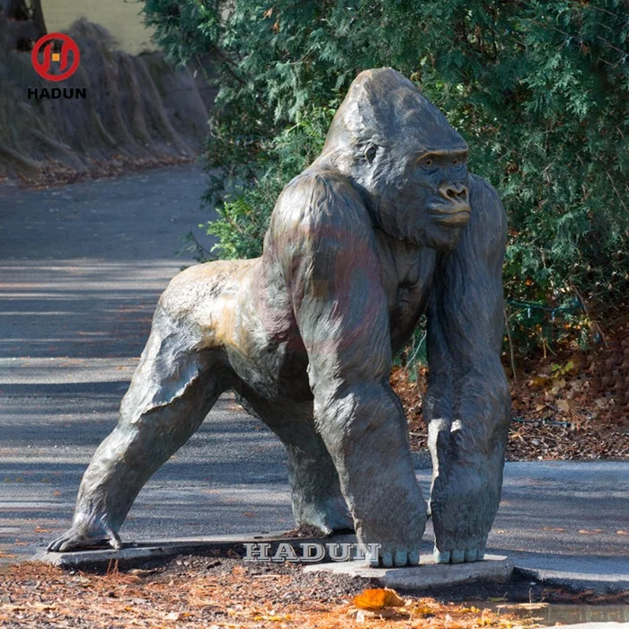 Large size modern garden bronze modern life size gorilla sculpture statue for sale
