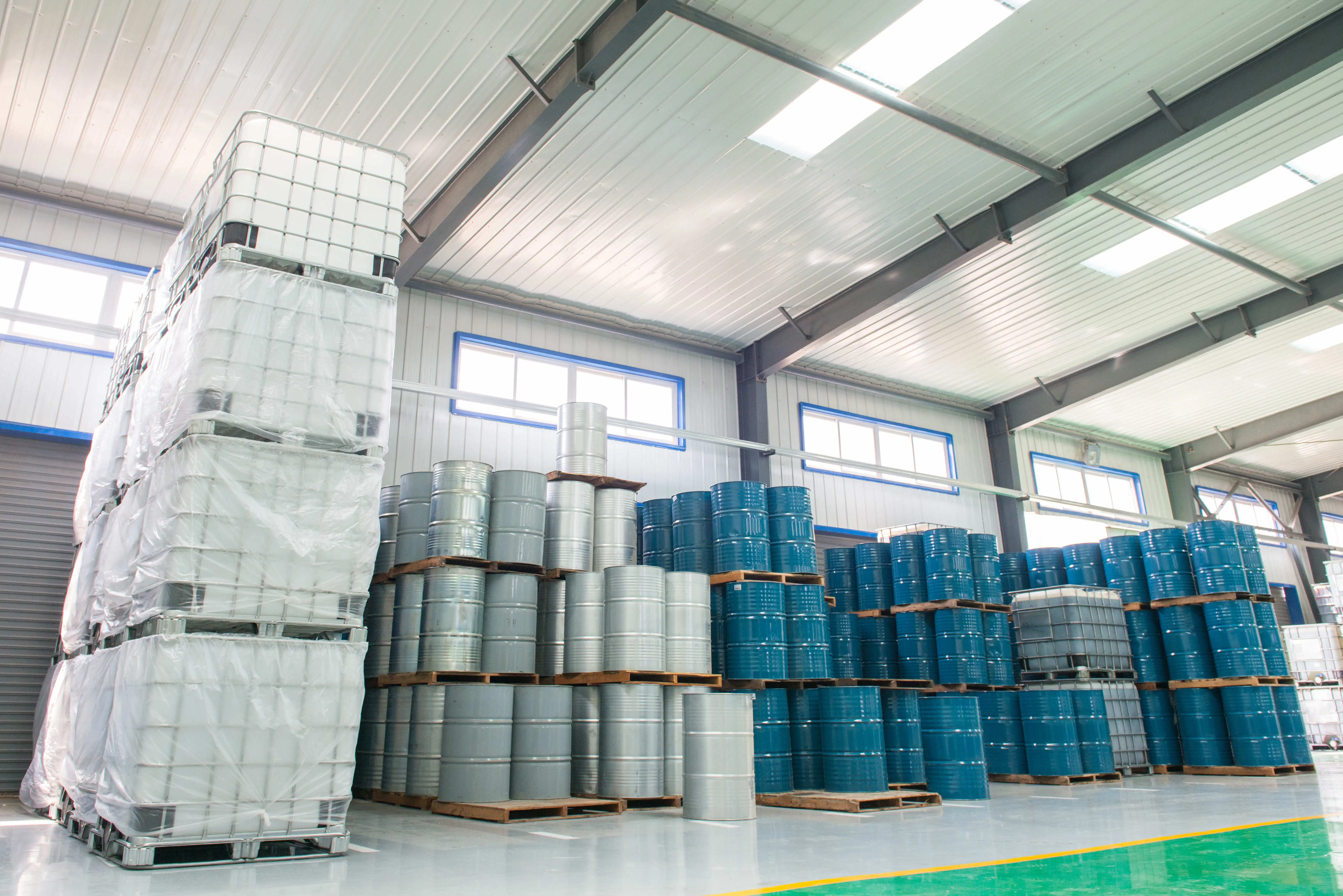 BETT Motorcycle Oil Additive Package  MIDDLE BASE NUMBER SYNTHETIC CALCIUM SULFONATE Performance Wear Energy Liquid Form Brown O